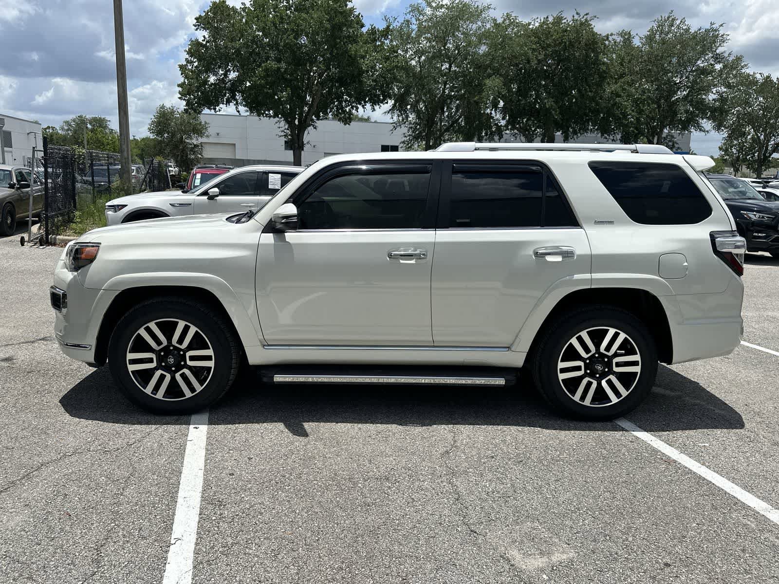 Used 2018 Toyota 4Runner Limited AWD/4WD image 5