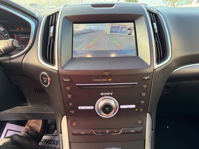Used 2018 Ford Edge Titanium FWD image 18