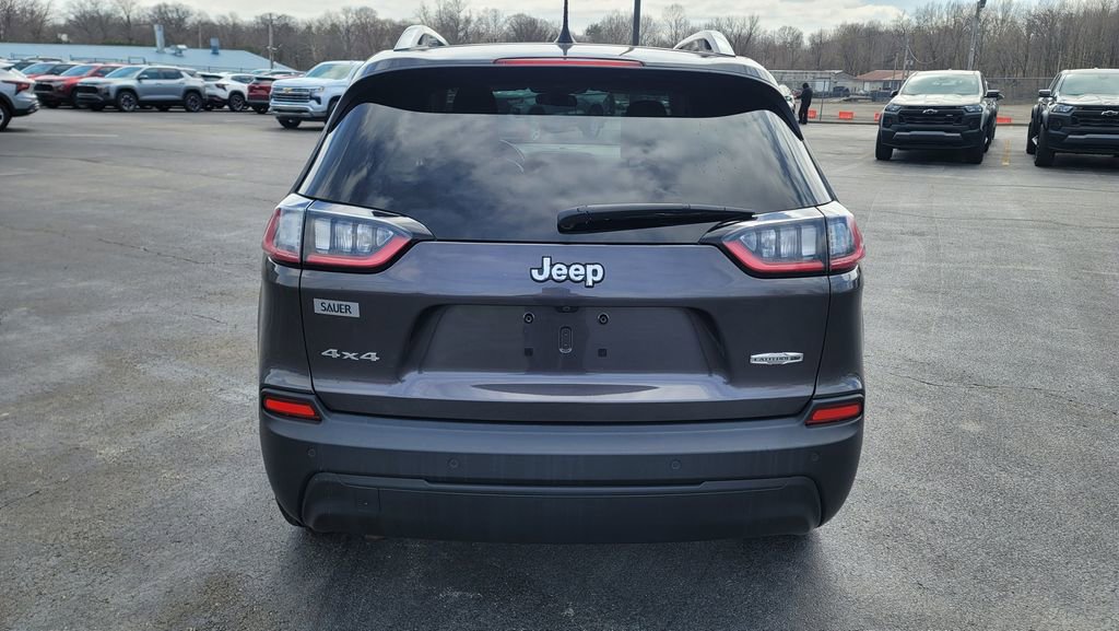 Used 2019 Jeep Cherokee Latitude Plus w/ Cold Weather Group image 10