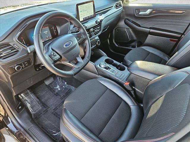 Used 2025 Ford Escape ST-Line image 9