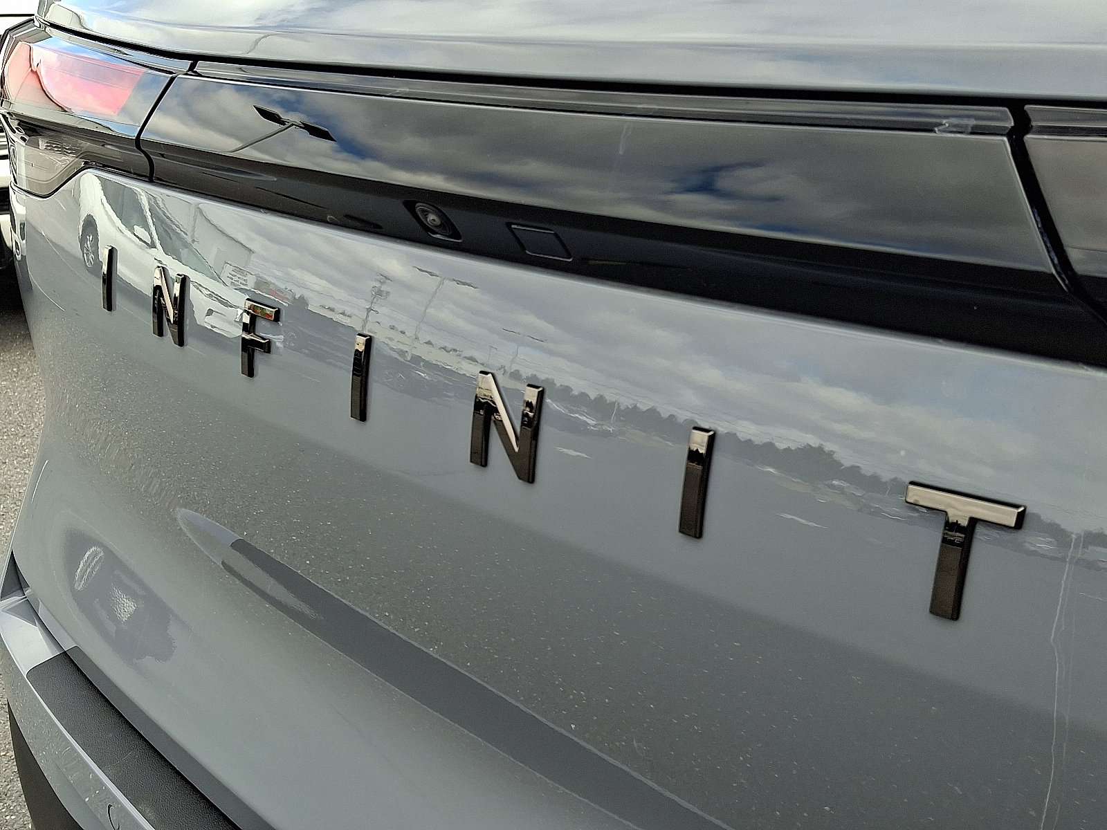 New 2026 INFINITI QX60 Sport w/ Dark Cargo Package image 21