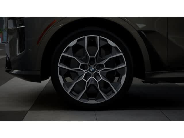 New 2027 BMW X7 M60i AWD/4WD image 7