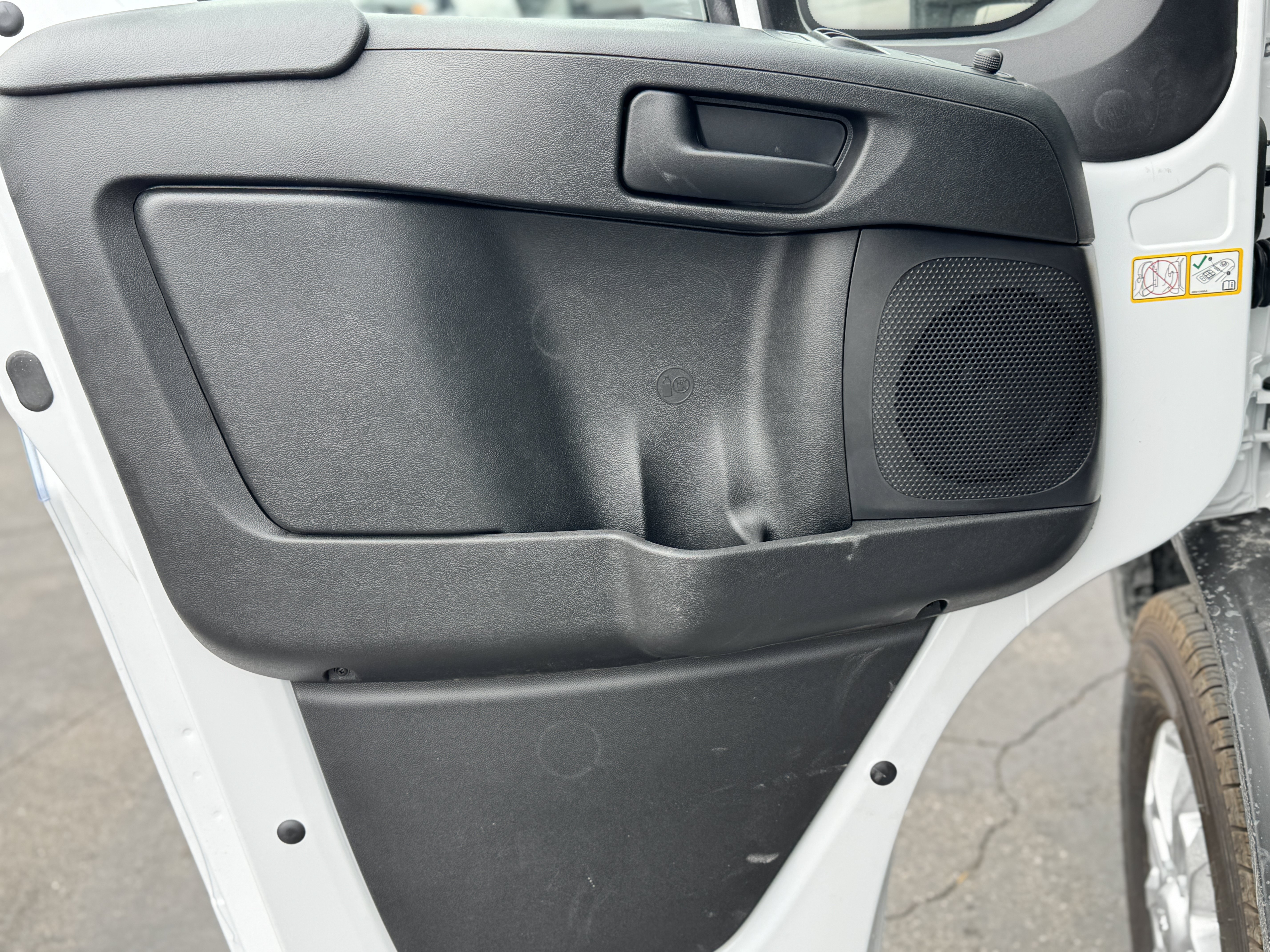 New 2025 RAM ProMaster 3500 w/ Convenience Group FWD image 10