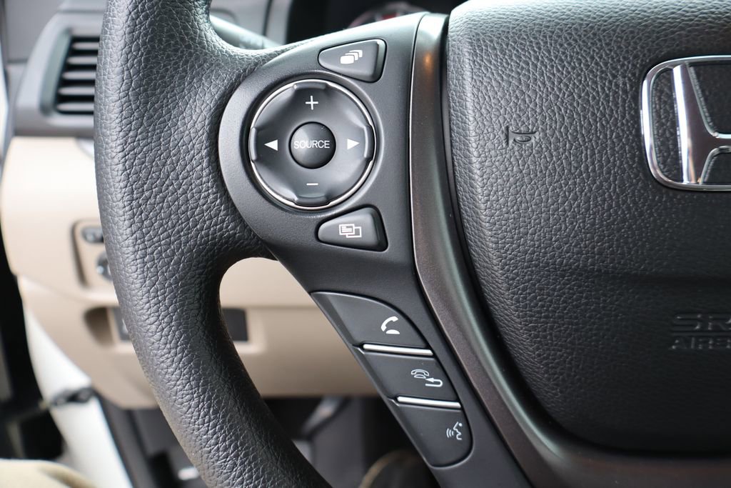 Used 2016 Honda Pilot EX image 11