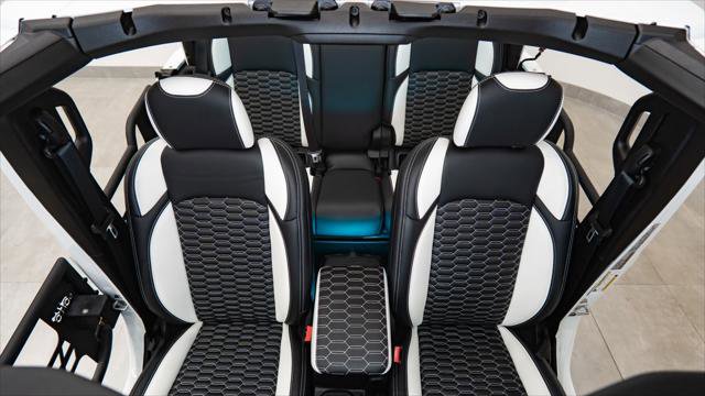 Used 2025 Jeep Gladiator Sport AWD/4WD image 3