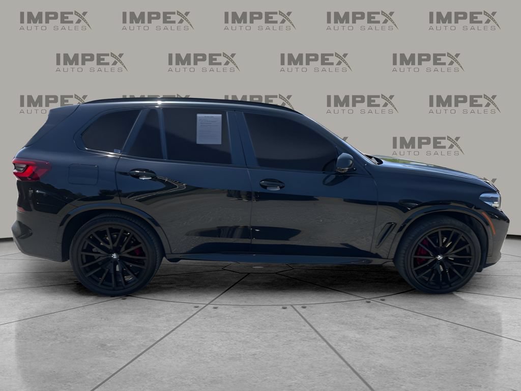 Used 2022 BMW X5 xDrive40i w/ M Sport Package AWD/4WD image 9
