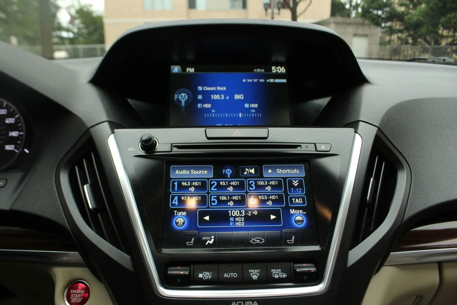 Used 2016 Acura MDX SH-AWD w/ Technology Package image 36