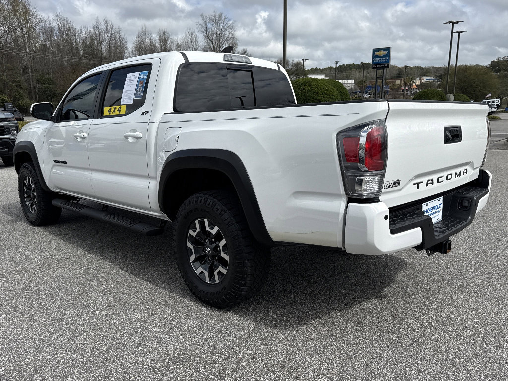 Used 2023 Toyota Tacoma TRD Off-Road w/ TRD Premium Off Road Package AWD/4WD image 5