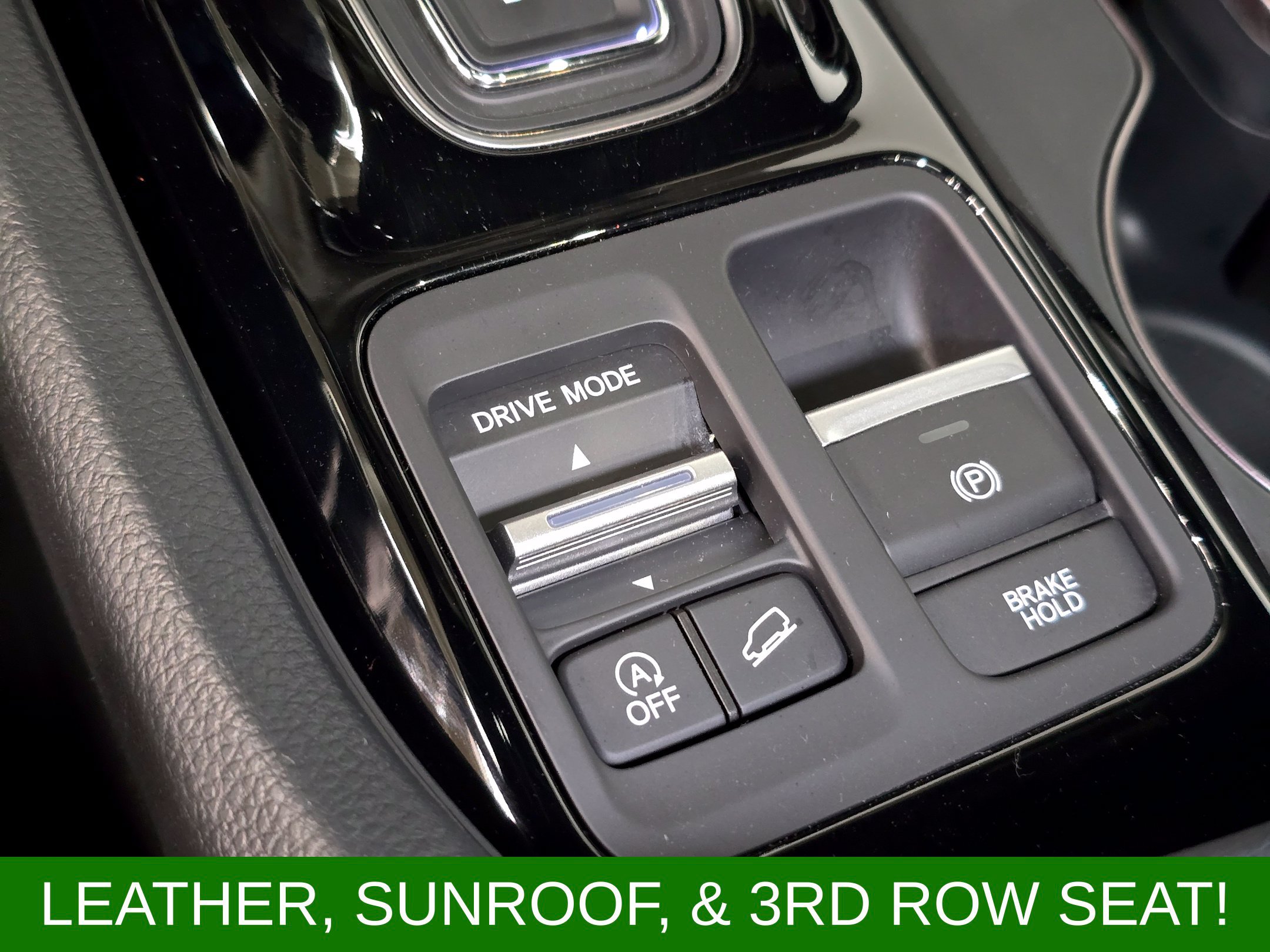 Used 2025 Honda Pilot TrailSport image 19