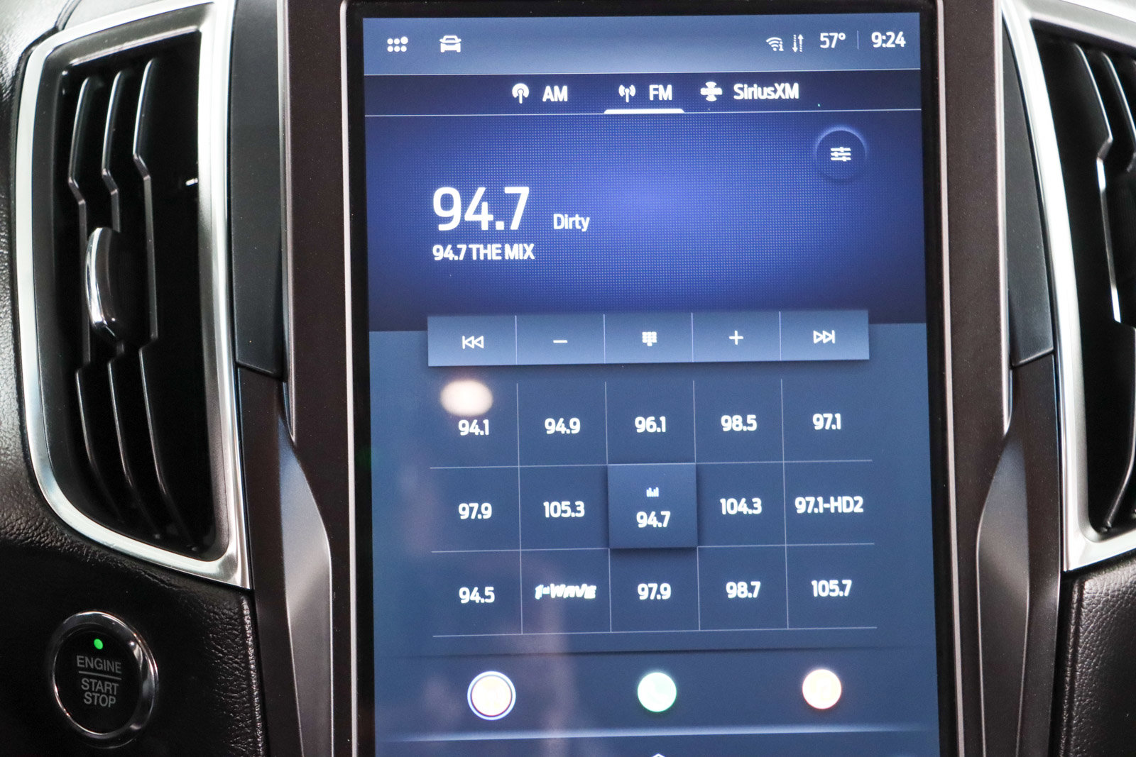 Used 2021 Ford Edge Titanium image 19