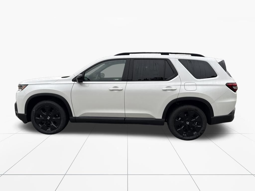 New 2026 Honda Pilot Black Edition image 5