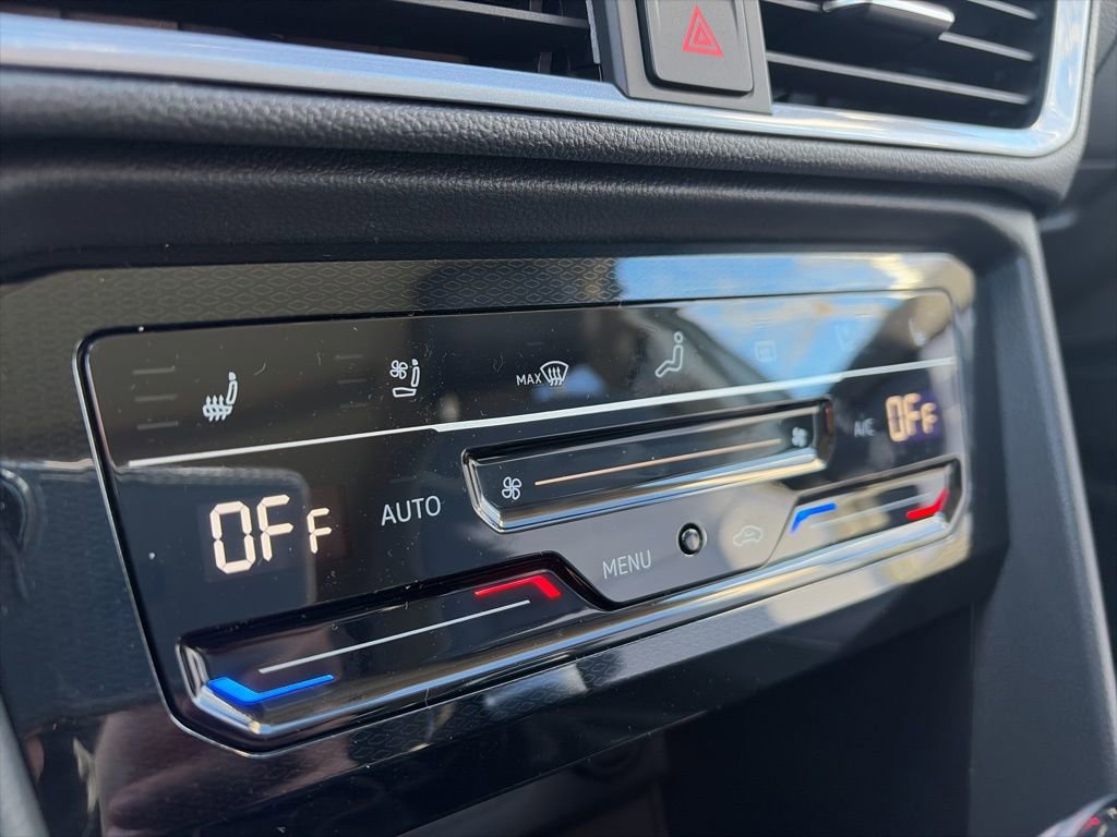 New 2026 Volkswagen Taos SEL AWD/4WD image 17