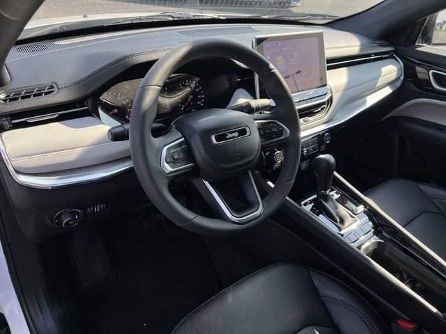 Certified 2023 Jeep Compass Limited image 27