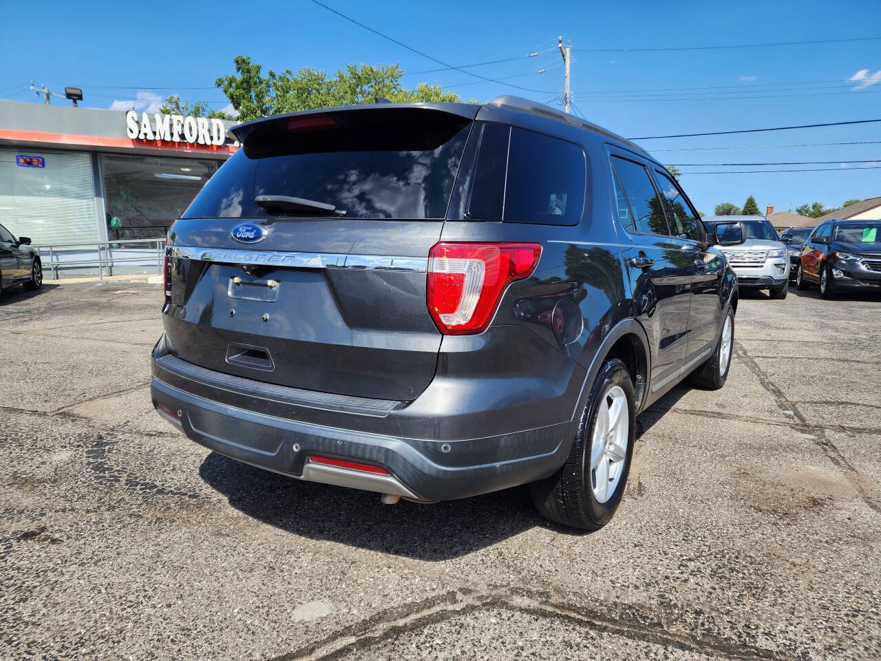 Used 2019 Ford Explorer XLT FWD image 10