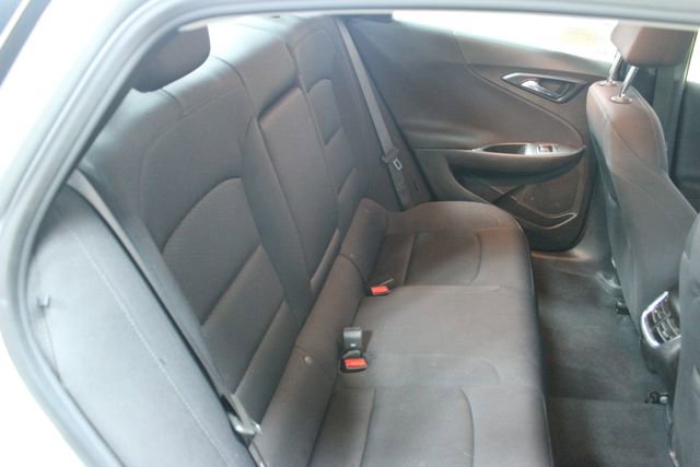 Used 2021 Chevrolet Malibu LT image 9