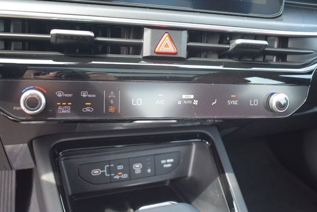 New 2026 Kia K5 GT-Line w/ GT-Line Premium Package AWD/4WD image 30