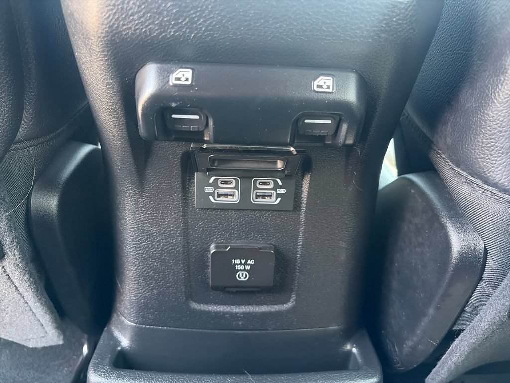 Used 2024 Jeep Wrangler Unlimited Sahara w/ Technology Group AWD/4WD image 42
