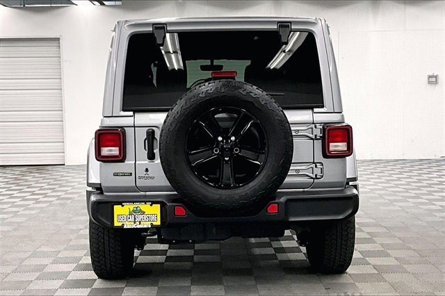 Used 2021 Jeep Wrangler Unlimited Sahara image 4