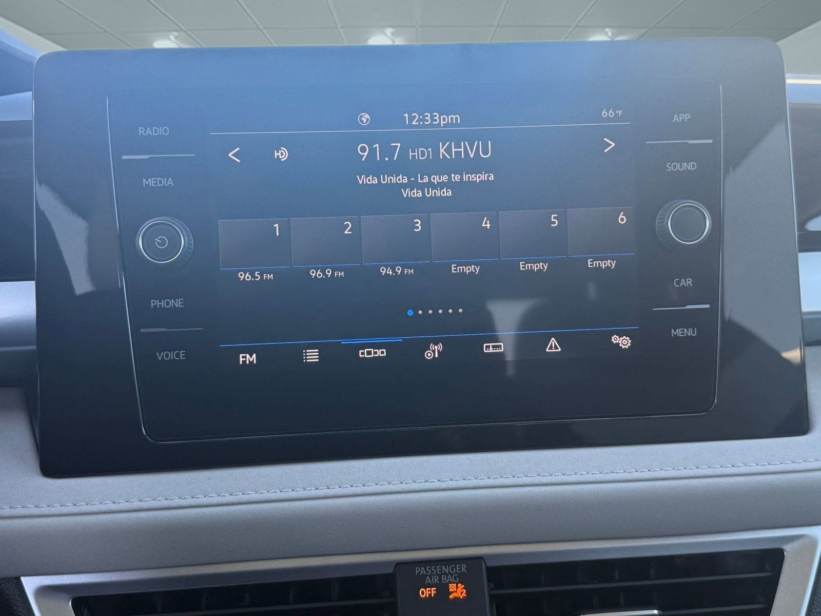 New 2026 Volkswagen Taos SE image 23