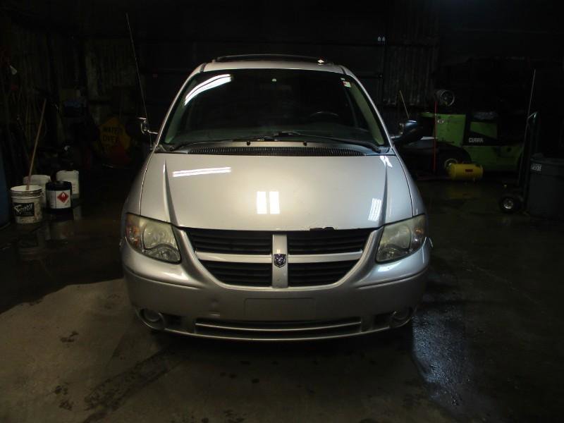 Used 2007 Dodge Grand Caravan SXT FWD image 3