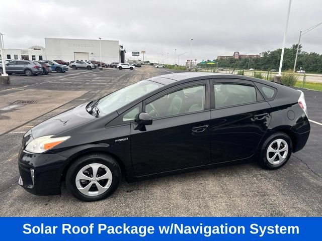 Used 2013 Toyota Prius Four w/ Deluxe Solar Roof Pkg FWD image 4