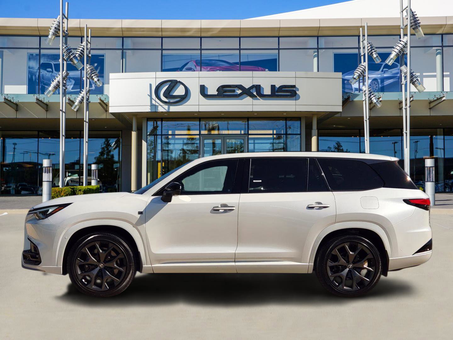 New 2026 Lexus TX 500h AWD image 3