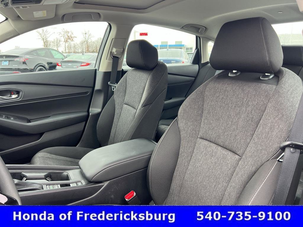 Used 2025 Honda Accord SE image 14