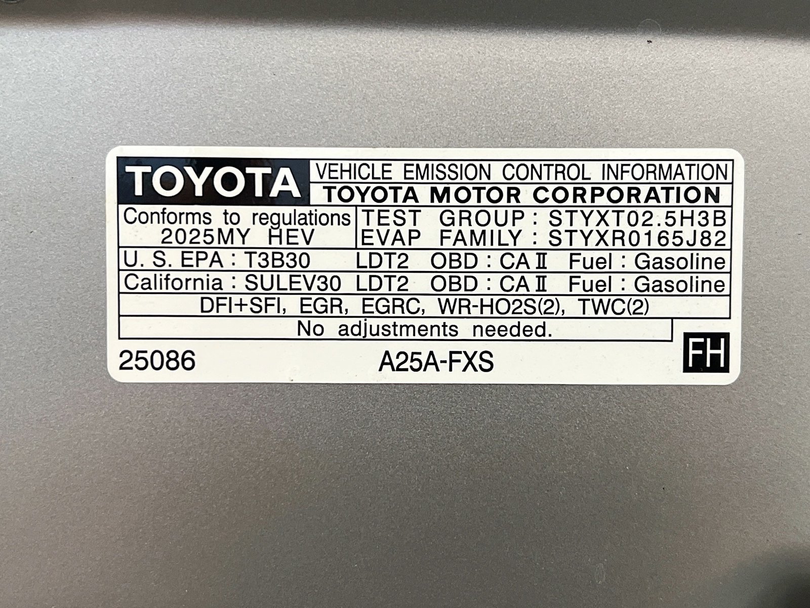 Used 2025 Toyota RAV4 Limited w/ Weather Package AWD/4WD image 23