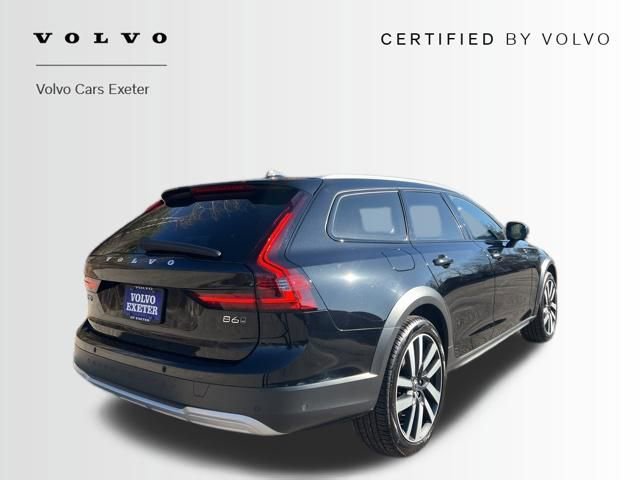 Certified 2025 Volvo V90 B6 Cross Country Ultra image 6
