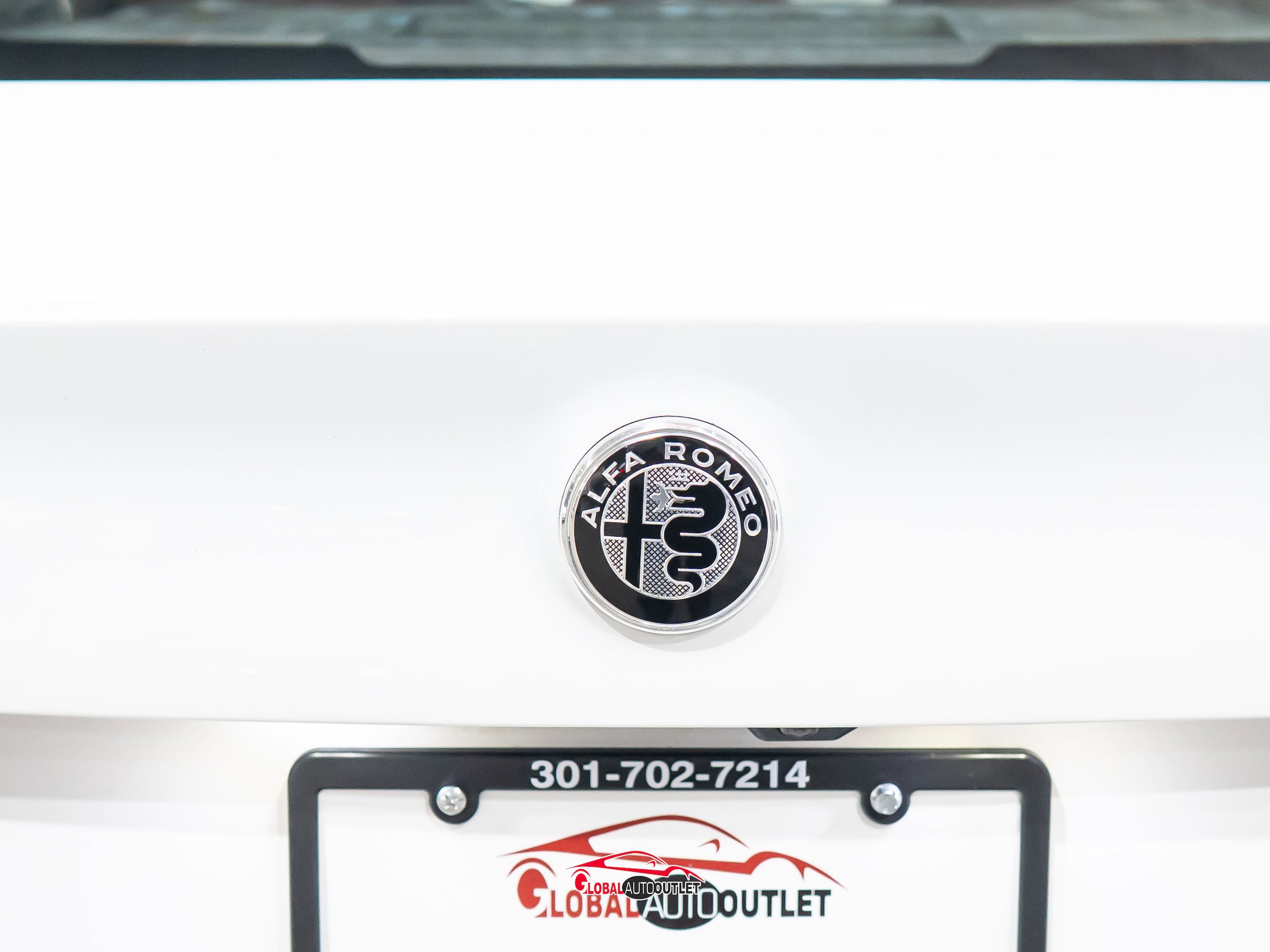 Used 2018 Alfa Romeo Giulia Ti Sport w/ Quick Order Package 22S Sport AWD/4WD image 46
