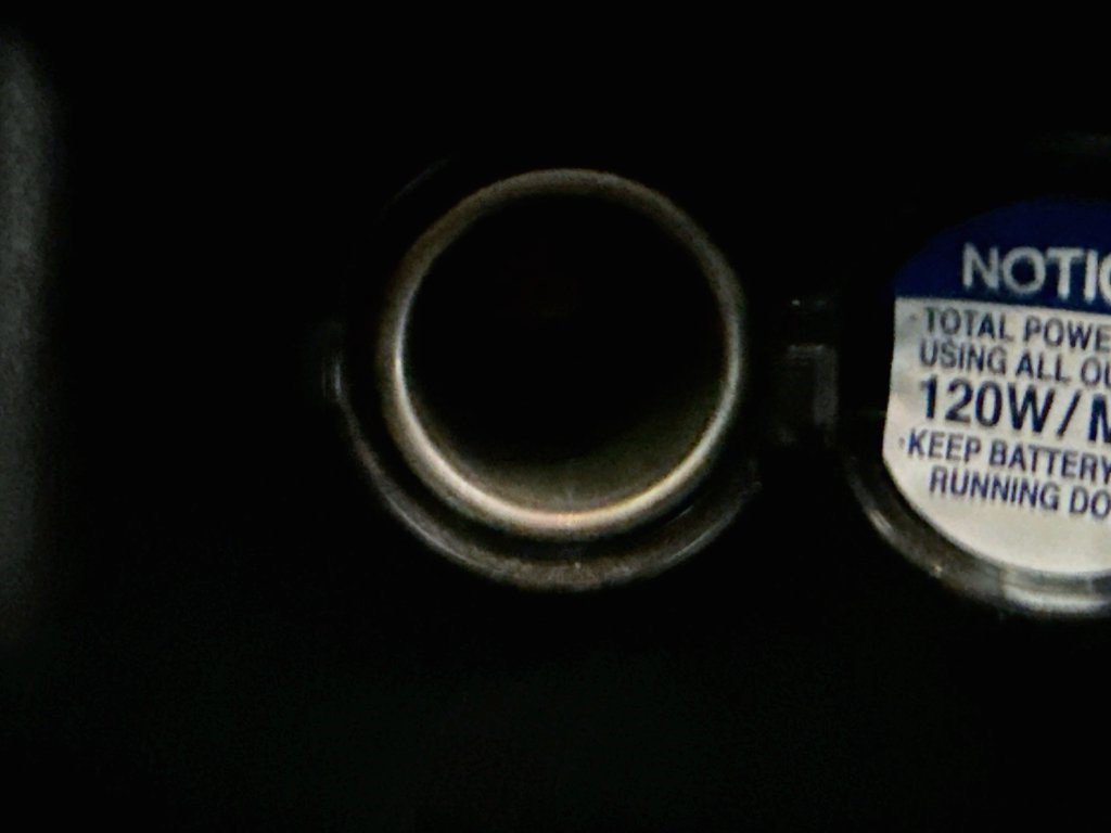 Used 2018 Toyota RAV4 LE FWD image 39