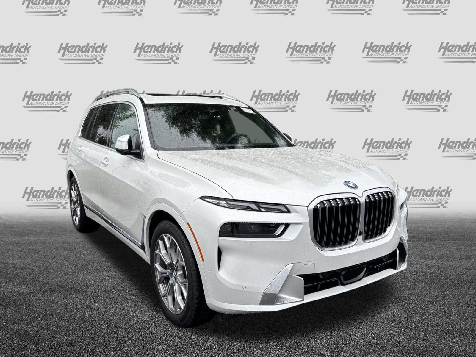 Used 2026 BMW X7 xDrive40i AWD/4WD image 2