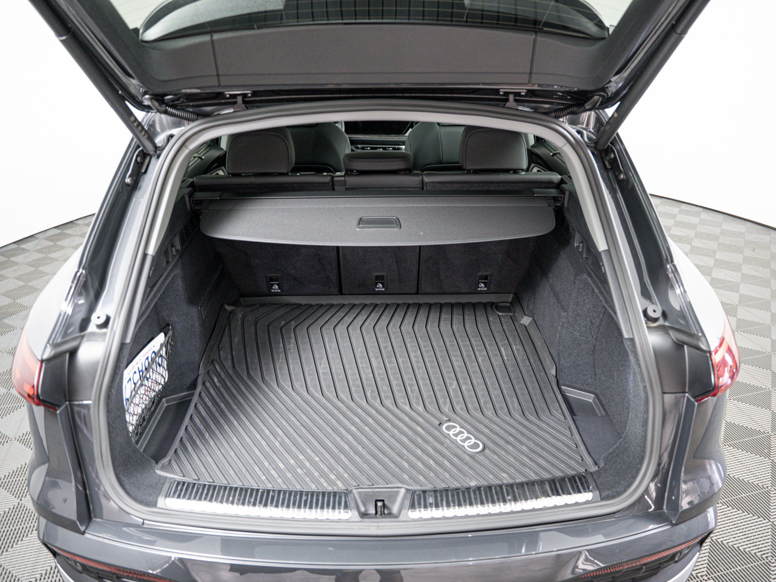 Certified 2025 Audi Q5 Premium w/ Premium Plus AWD/4WD image 5