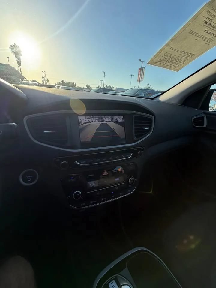 Used 2017 Hyundai Ioniq Electric FWD image 9