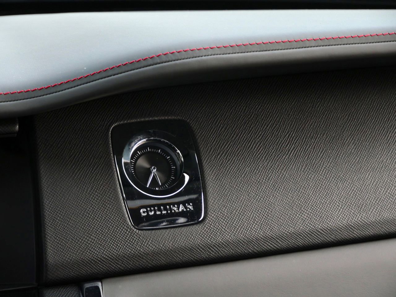 Used 2023 Rolls-Royce Cullinan image 14