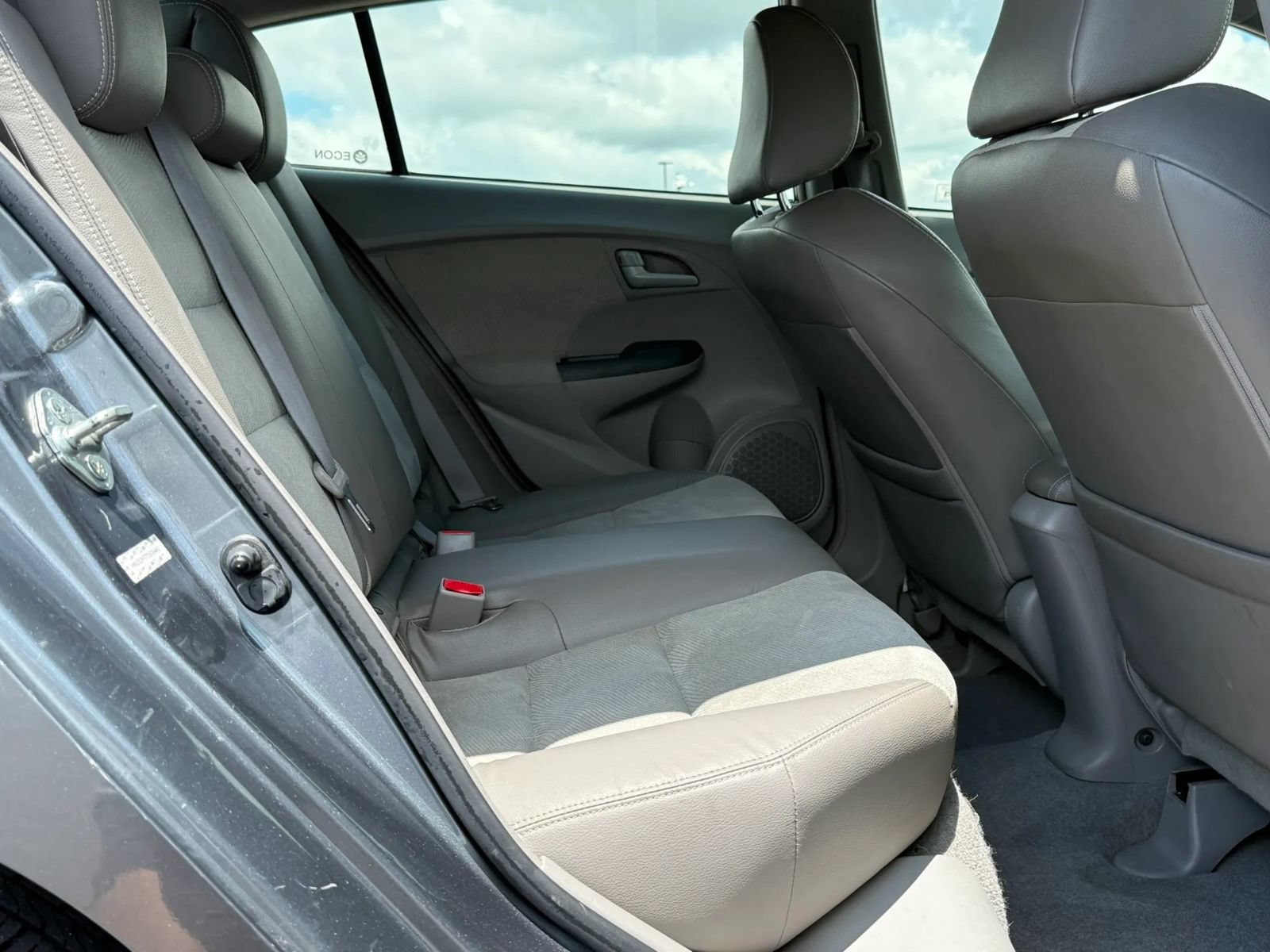 Used 2013 Honda Insight EX image 16