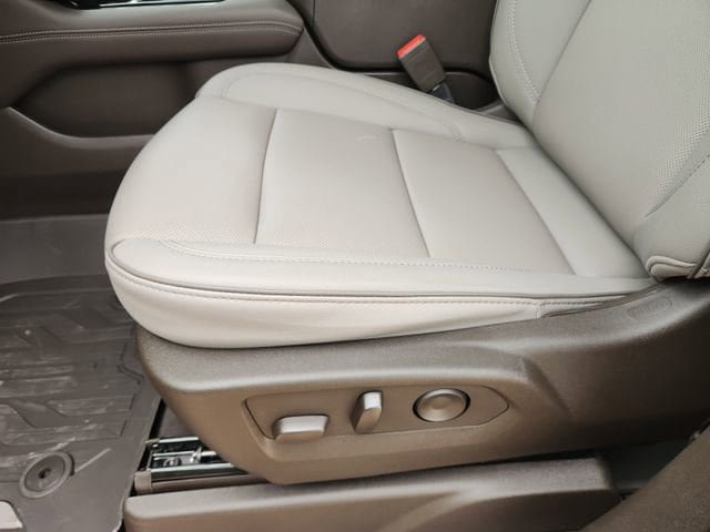 New 2026 GMC Yukon XL Elevation w/ LPO, Floor Liner Package RWD image 47