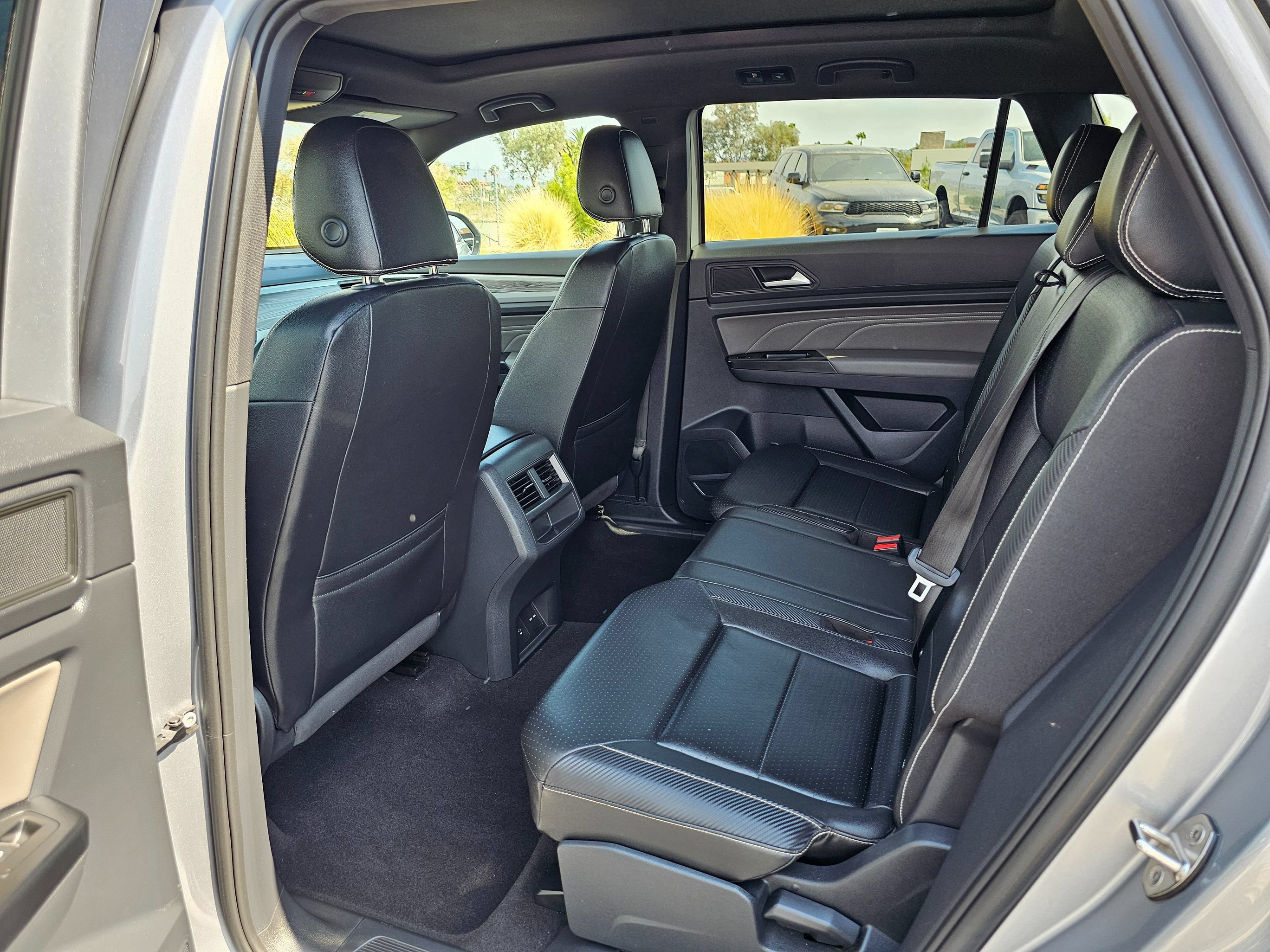 Used 2021 Volkswagen Atlas Cross Sport SE w/ Panoramic Sunroof Package AWD/4WD image 19