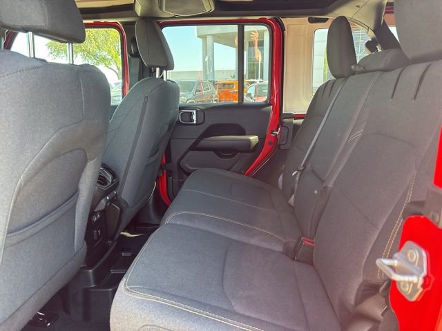 Used 2025 Jeep Wrangler Unlimited Sahara w/ Safety Group image 13