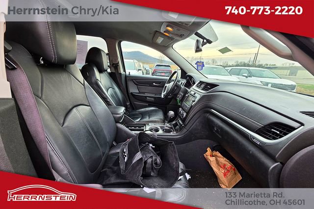 Used 2015 Chevrolet Traverse LT image 31