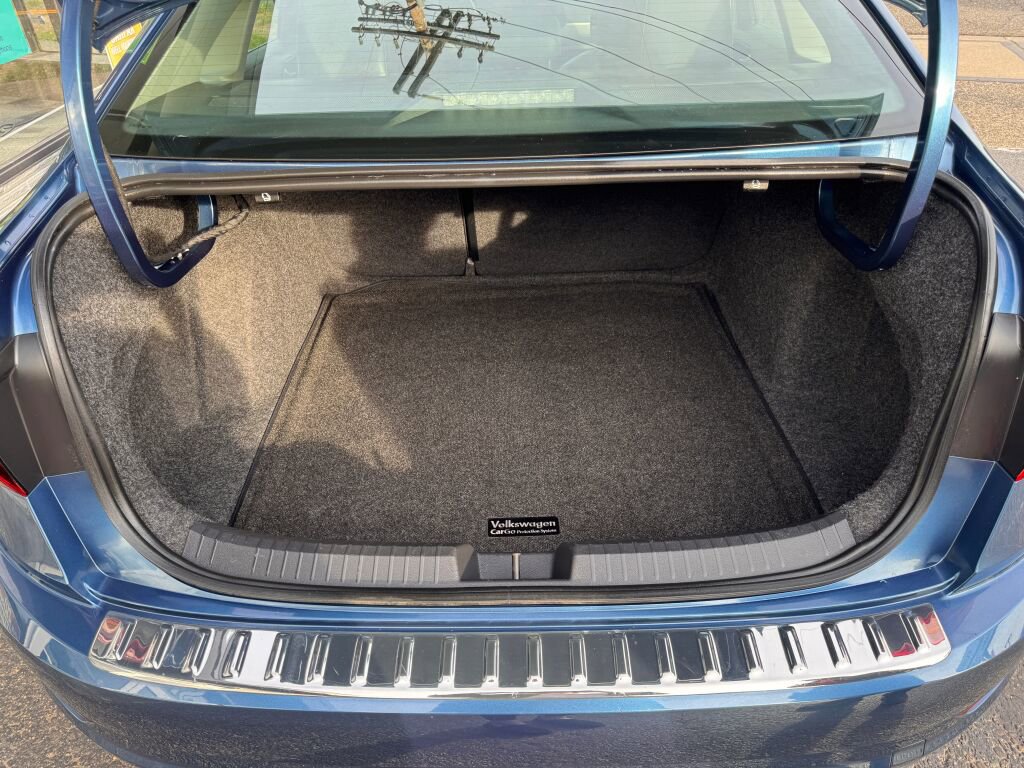 Used 2019 Volkswagen Jetta SE image 23