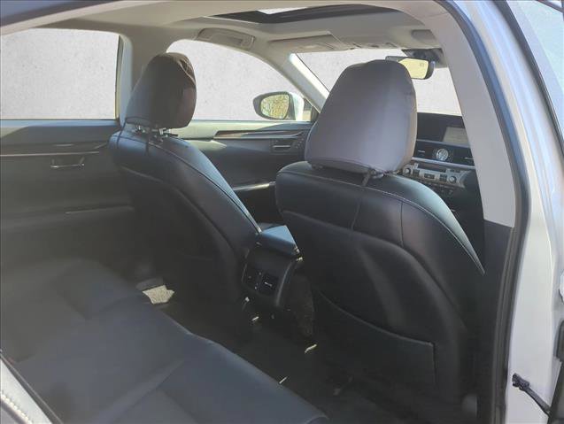 Used 2018 Lexus ES 350 w/ Premier Package image 18