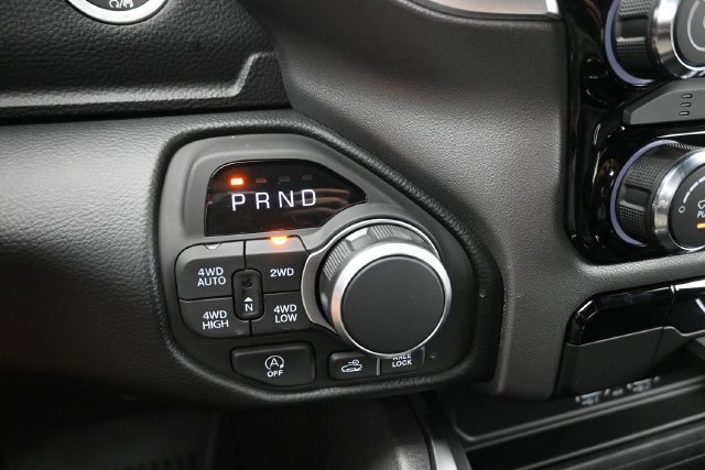 New 2027 RAM 1500 4x4 Crew Cab image 8