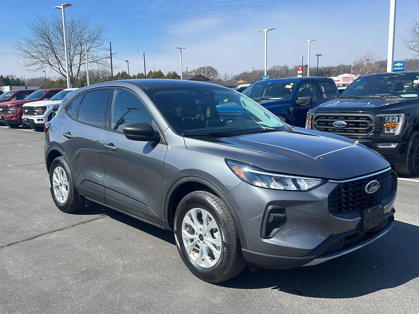 Used 2025 Ford Escape Active w/ Cold Weather Package image 2