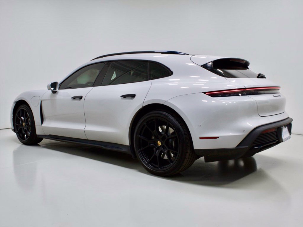 Used 2024 Porsche Taycan GTS AWD/4WD image 18