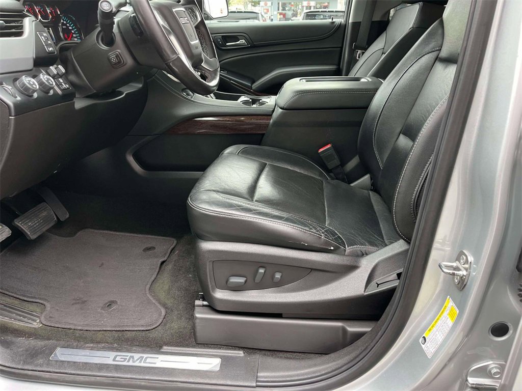 Used 2018 GMC Yukon SLT w/ HD Trailering Package image 29