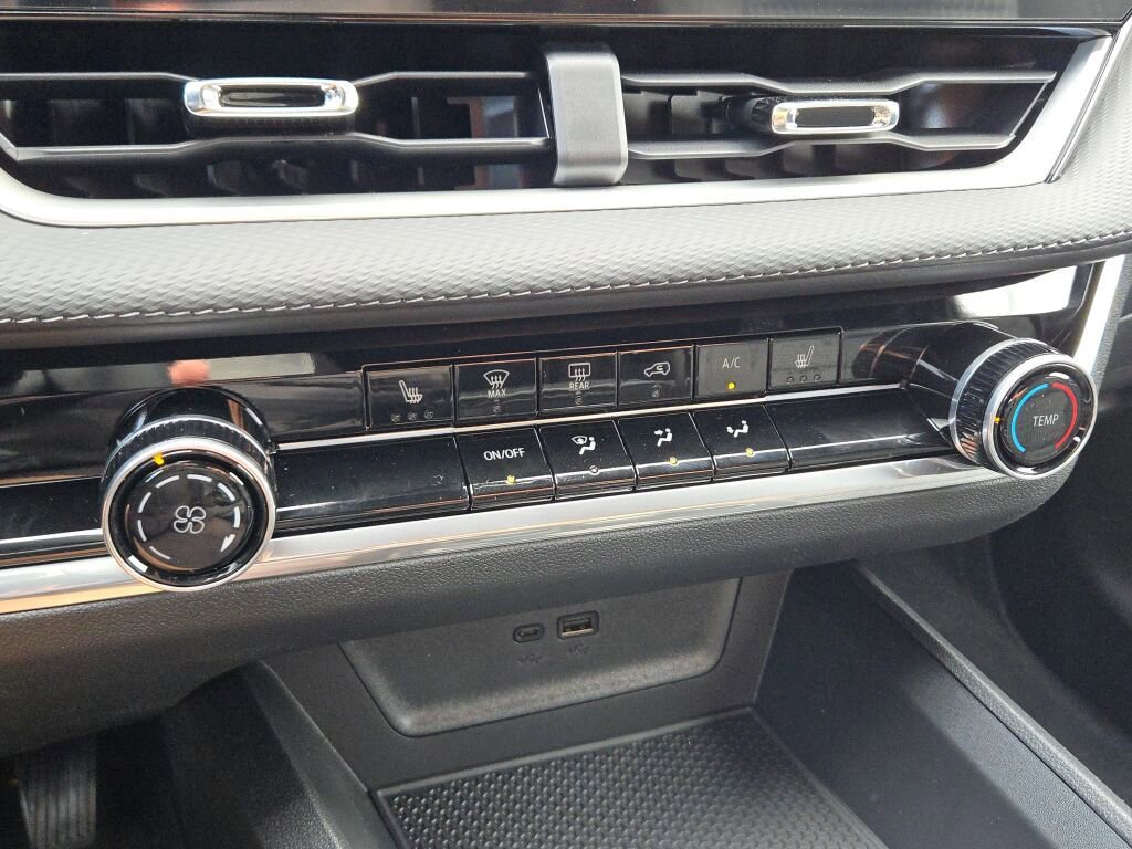 New 2026 Chevrolet Equinox LT AWD/4WD image 24