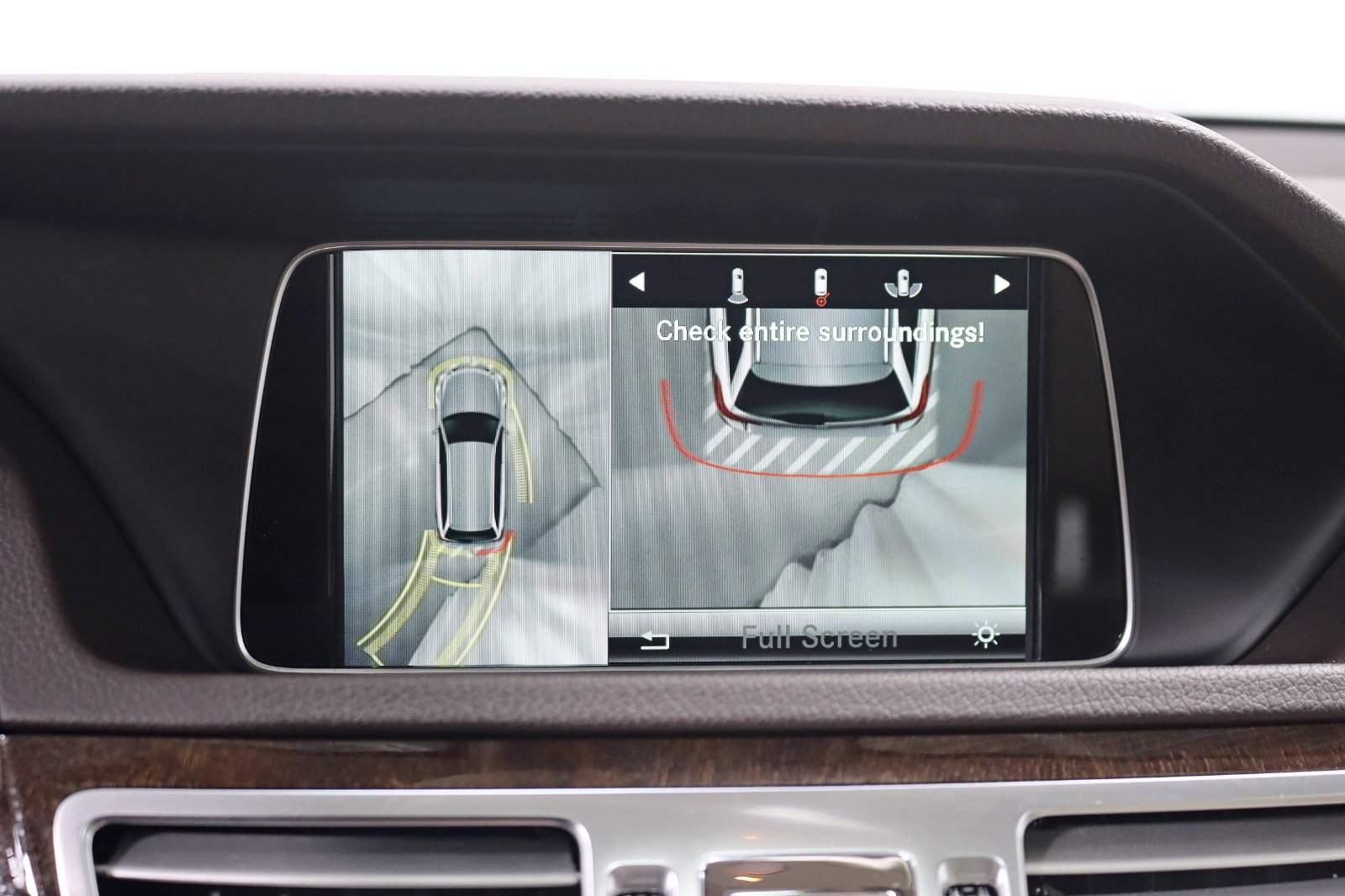 Used 2015 Mercedes-Benz E 350 E 350 4MATIC-Premium 1 Package w/ Premium 1 Package image 21