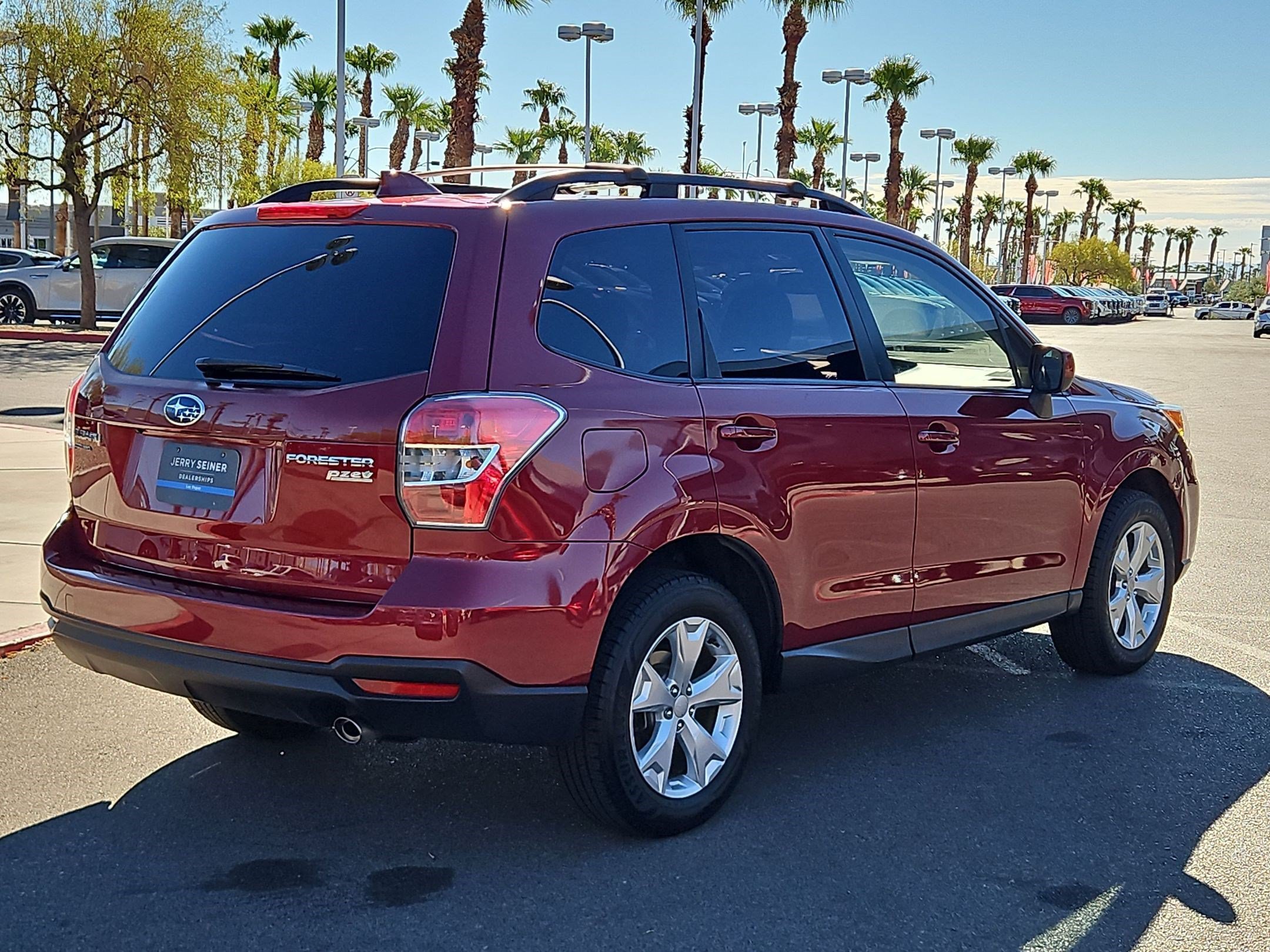 Used 2016 Subaru Forester 2.5i Premium AWD/4WD image 5