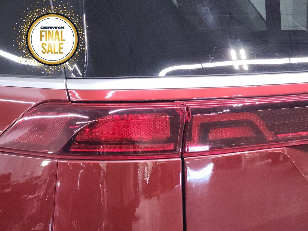 Certified 2024 Kia Carnival LX image 13